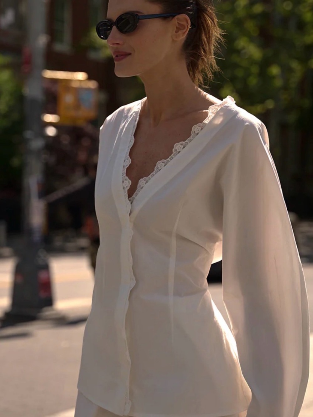 DISSH Cream Lace-Trim V-Neck Blouse